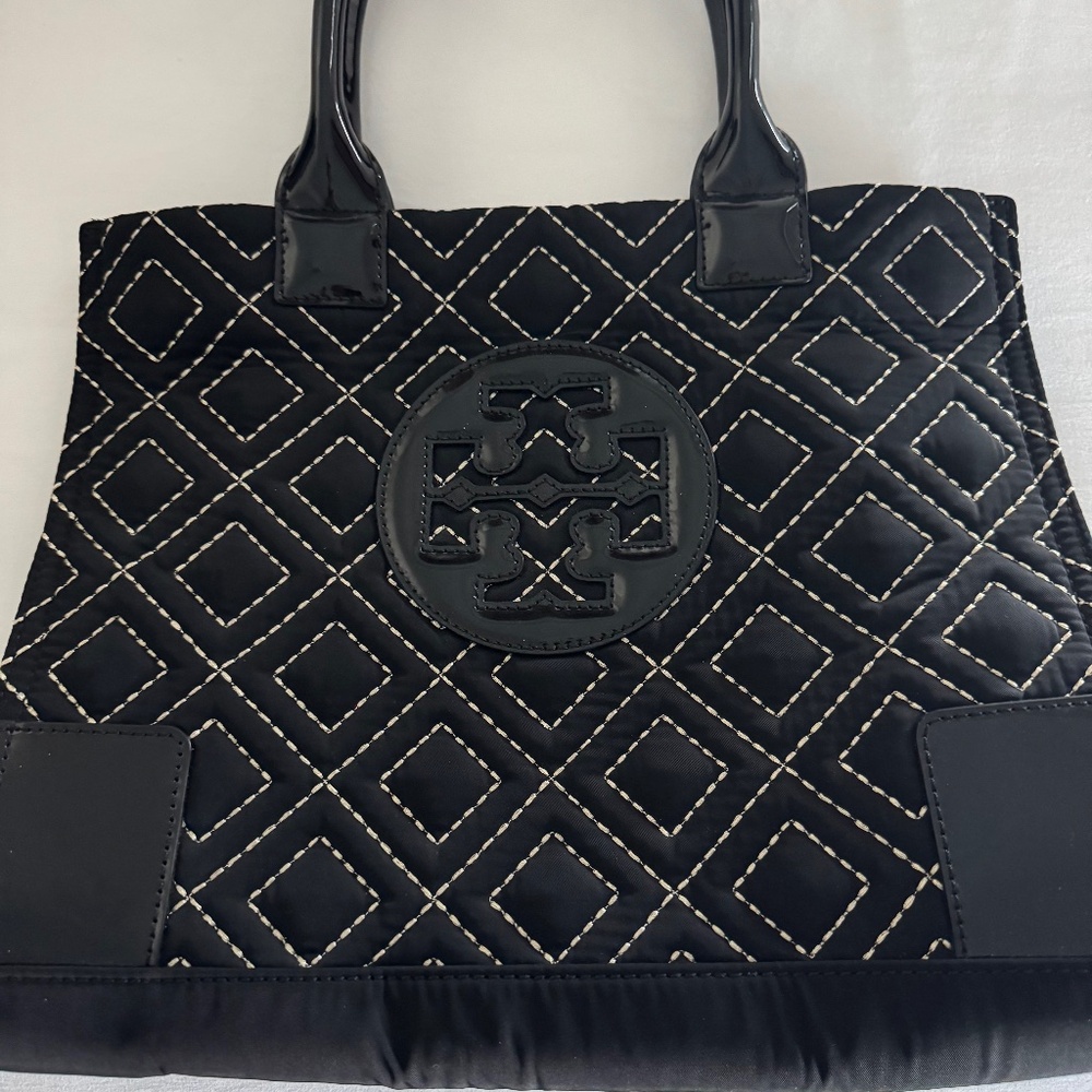 🖤 Tory Burch Quilted Nylon Patent Leather Tote – Black/Gold Accents 🖤